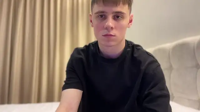 Snapshot of Tyler_Garner chatting on September 15, 2025, 6:19 pm Tyler Garner online show from September 15, 2025, 6:19 pm