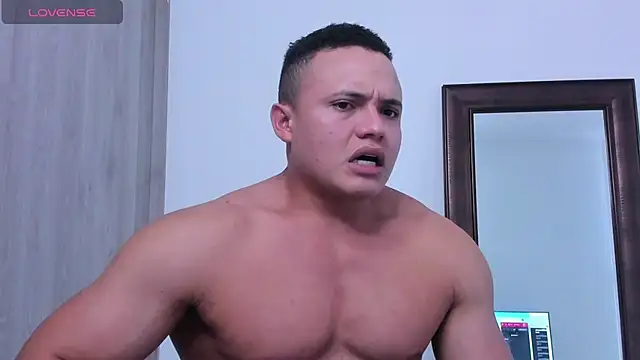 KingLevi01 online show from October 20, 2025, 9:59 pm