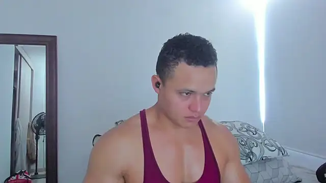 KingLevi01 online show from August 2, 2026, 5:32 pm