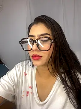 Sweet and Rous0 online show from October 31, 2025, 4:42 am