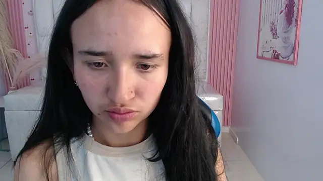 bella vibess s online show from November 21, 2025, 8:08 pm