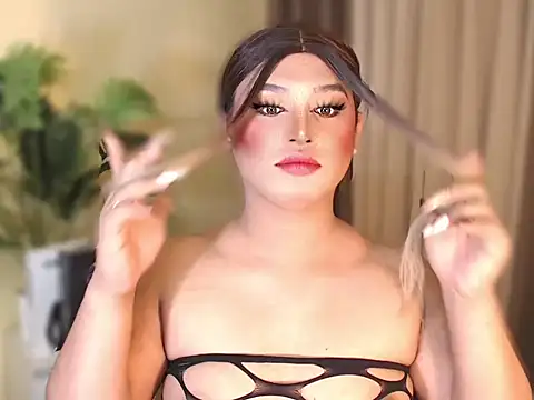 Snapshot of UrGoddess_Kiera chatting on October 14, 2025, 4:29 pm UrGoddess Kiera online show from October 14, 2025, 4:29 pm