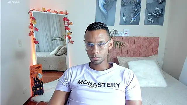 KingEdward  online show from October 31, 2025, 10:12 am