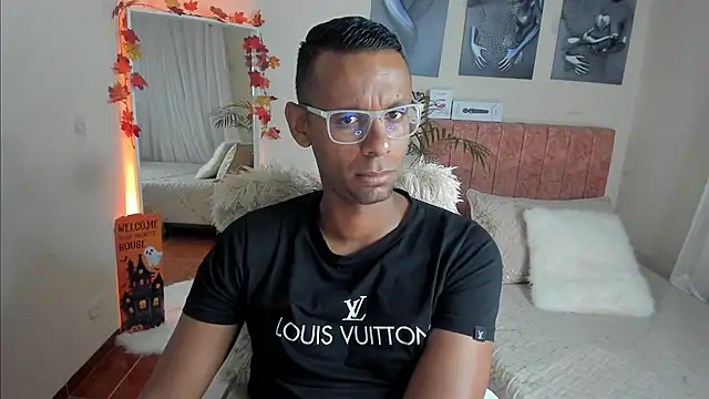 KingEdward  online show from October 21, 2025, 10:14 am