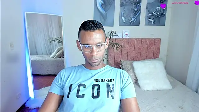 KingEdward  online show from November 13, 2025, 11:14 am