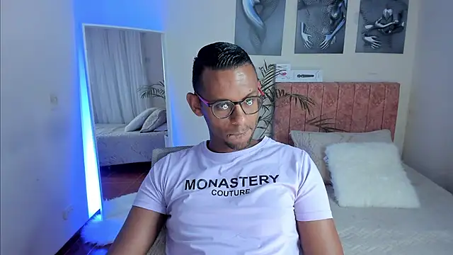 KingEdward  online show from October 10, 2025, 10:27 am