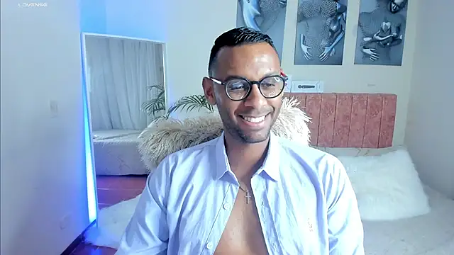 KingEdward  online show from September 19, 2025, 1:42 am