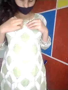 Komal-Rajput online show from November 7, 2025, 8:41 am