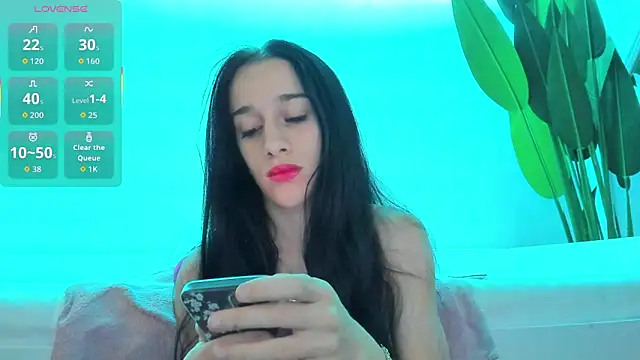 Royal Naughty  online show from September 27, 2025, 6:19 am