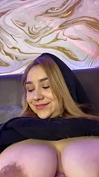 Snapshot of Valeryfox01_ chatting on November 29, 2025, 10:26 am Valeryfox01 online show from November 29, 2025, 10:26 am