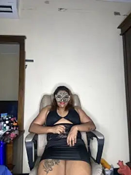 Snapshot of SLNatasha chatting on October 9, 2025, 10:38 am SLNatasha online show from October 9, 2025, 10:38 am