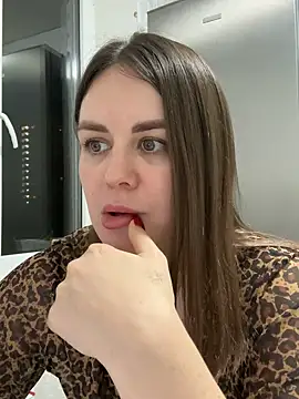 Snapshot of Risky-Flower chatting on October 9, 2025, 6:08 pm Risky-Flower online show from October 9, 2025, 6:08 pm