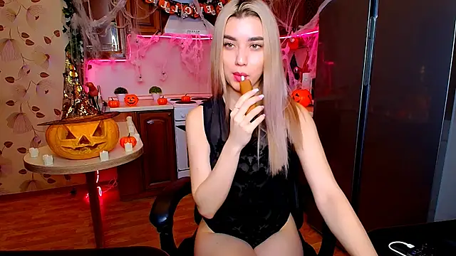 Snapshot of MaryamXSX chatting on October 30, 2025, 1:04 am MaryamXSX online show from October 30, 2025, 1:04 am