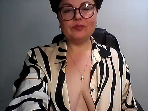 EllaLove2277 online show from February 26, 2026, 6:35 am