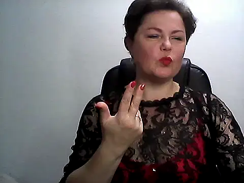 Snapshot of EllaLove2277 chatting on November 5, 2025, 11:24 am EllaLove2277 online show from November 5, 2025, 11:24 am