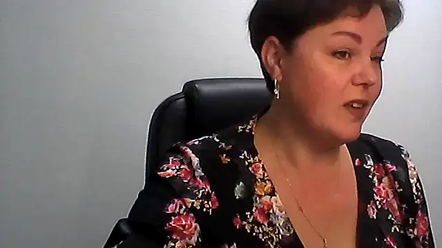 Snapshot of EllaLove2277 chatting on October 14, 2025, 5:30 am EllaLove2277 online show from October 14, 2025, 5:30 am