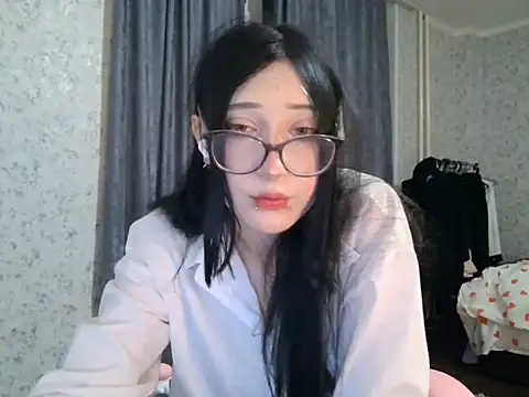 KeicyKlark online show from September 22, 2025, 6:14 pm
