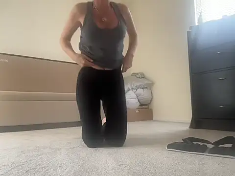 Snapshot of NurseStephania chatting on October 19, 2025, 6:32 pm NurseStephania online show from October 19, 2025, 6:32 pm