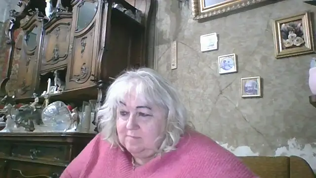Snapshot of Lala-Love56 chatting on April 15, 2026, 6:23 pm Lala-Love56 online show from April 15, 2026, 6:23 pm