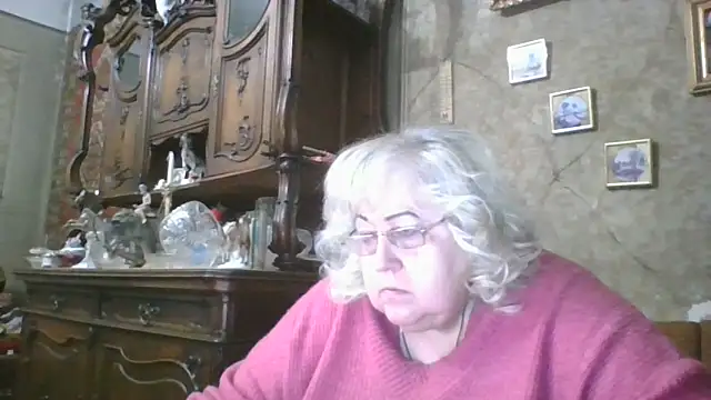 Snapshot of Lala-Love56 chatting on May 18, 2026, 8:35 pm Lala-Love56 online show from May 18, 2026, 8:35 pm
