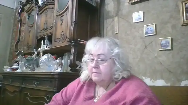 Snapshot of Lala-Love56 chatting on May 9, 2026, 5:05 pm Lala-Love56 online show from May 9, 2026, 5:05 pm