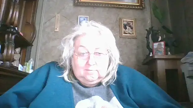 Snapshot of Lala-Love56 chatting on November 10, 2025, 10:20 am Lala-Love56 online show from November 10, 2025, 10:20 am