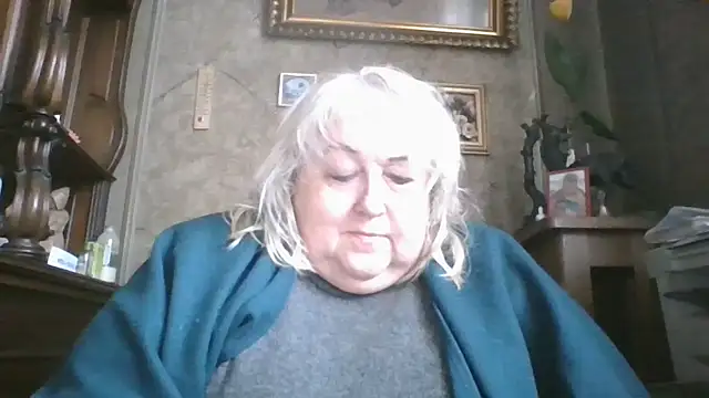 Snapshot of Lala-Love56 chatting on November 9, 2025, 12:42 pm Lala-Love56 online show from November 9, 2025, 12:42 pm