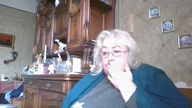 Snapshot of Lala-Love56 chatting on October 10, 2025, 11:00 am Lala-Love56 online show from October 10, 2025, 11:00 am