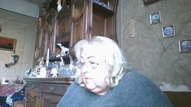 Snapshot of Lala-Love56 chatting on October 15, 2025, 2:03 pm Lala-Love56 online show from October 15, 2025, 2:03 pm