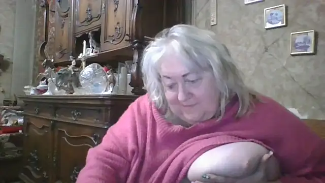 Snapshot of Lala-Love56 chatting on April 22, 2026, 9:21 pm Lala-Love56 online show from April 22, 2026, 9:21 pm