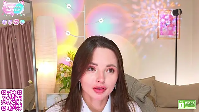 Snapshot of OliviaKis_ chatting on July 9, 2026, 8:15 am OliviaKis online show from July 9, 2026, 8:15 am