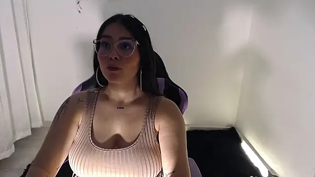 Snapshot of amberbakee chatting on May 22, 2026, 10:19 pm amberbakee online show from May 22, 2026, 10:19 pm