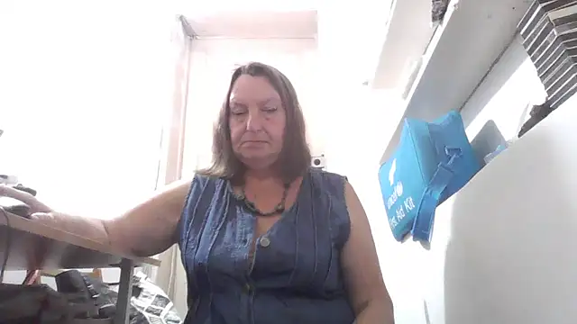 Snapshot of AnnaLive570 chatting on July 20, 2026, 11:01 am AnnaLive570 online show from July 20, 2026, 11:01 am