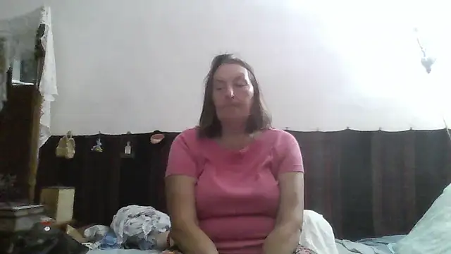 Snapshot of AnnaLive570 chatting on June 27, 2026, 12:27 am AnnaLive570 online show from June 27, 2026, 12:27 am