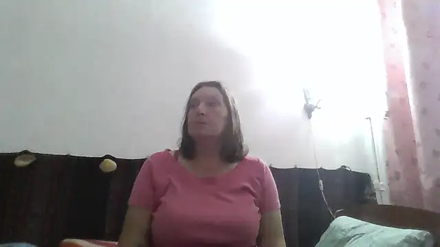 Snapshot of AnnaLive570 chatting on June 28, 2026, 3:18 pm AnnaLive570 online show from June 28, 2026, 3:18 pm