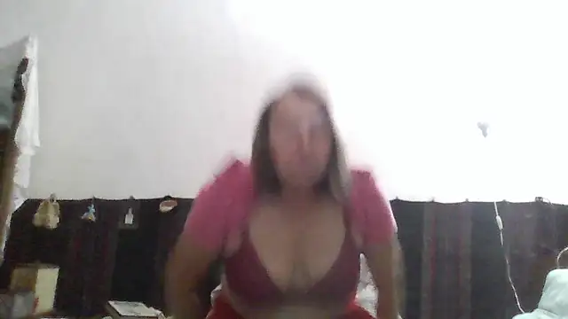 Snapshot of AnnaLive570 chatting on June 2, 2026, 3:39 am AnnaLive570 online show from June 2, 2026, 3:39 am