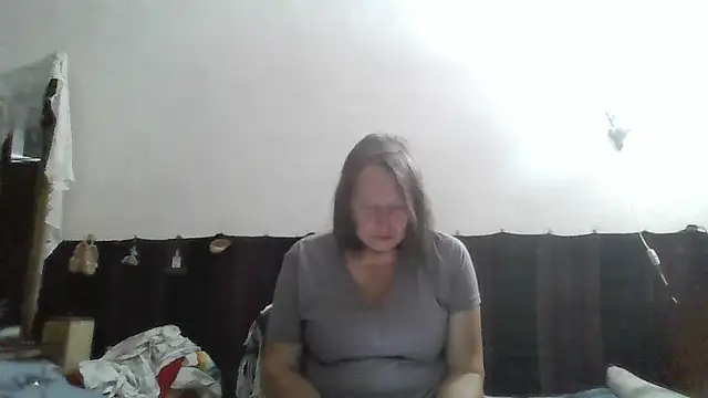 Snapshot of AnnaLive570 chatting on July 8, 2026, 3:19 am AnnaLive570 online show from July 8, 2026, 3:19 am