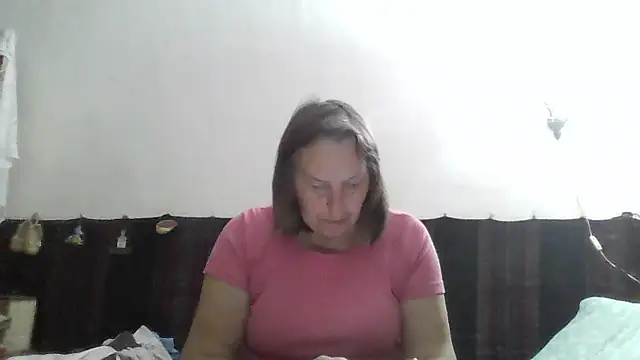 Snapshot of AnnaLive570 chatting on June 12, 2026, 2:31 am AnnaLive570 online show from June 12, 2026, 2:31 am