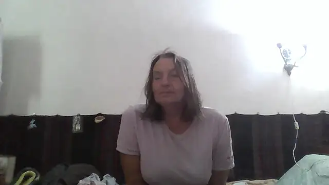 Snapshot of AnnaLive570 chatting on August 1, 2026, 12:47 pm AnnaLive570 online show from August 1, 2026, 12:47 pm