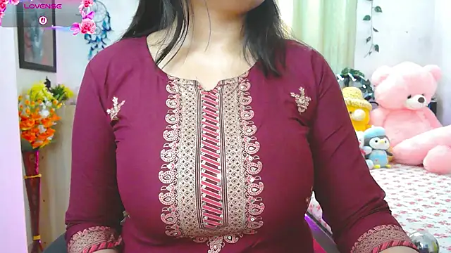 Snapshot of WildDimpi_0 chatting on May 13, 2026, 4:25 pm WildDimpi 0 online show from May 13, 2026, 4:25 pm