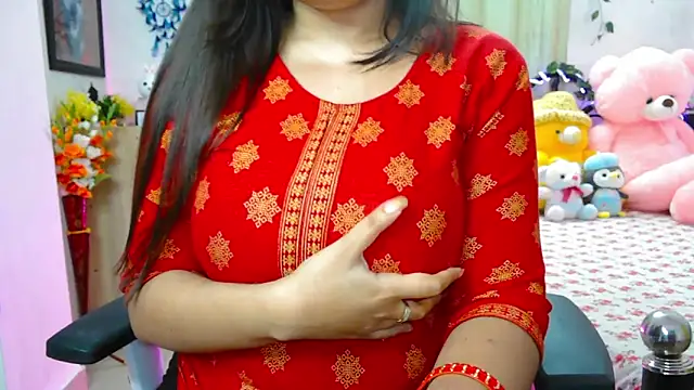 Snapshot of WildDimpi_0 chatting on April 13, 2026, 6:23 pm WildDimpi 0 online show from April 13, 2026, 6:23 pm