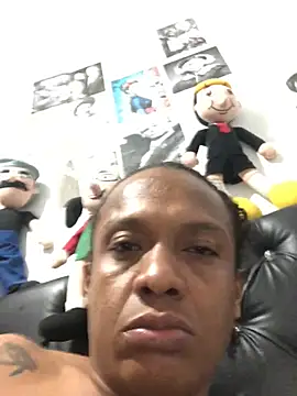 elpeluchenegroxxx3 online show from February 14, 2026, 2:01 am