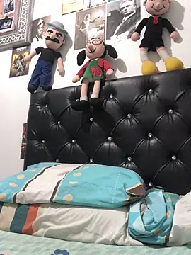 elpeluchenegroxxx3 online show from March 15, 2026, 12:28 am