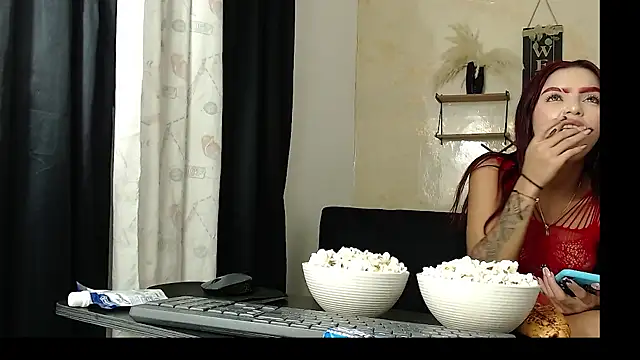 Snapshot of Violeta_sweets chatting on September 24, 2025, 5:14 am Violeta sweets online show from September 24, 2025, 5:14 am