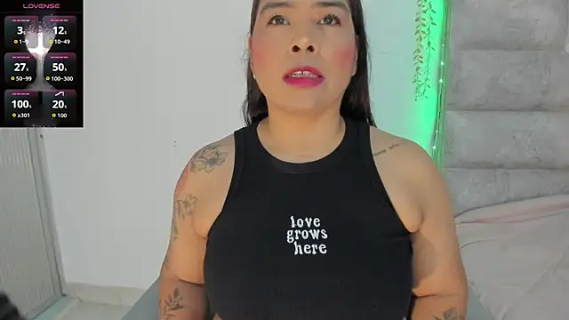 Snapshot of roselyn_caprice chatting on June 12, 2026, 1:58 am roselyn caprice online show from June 12, 2026, 1:58 am