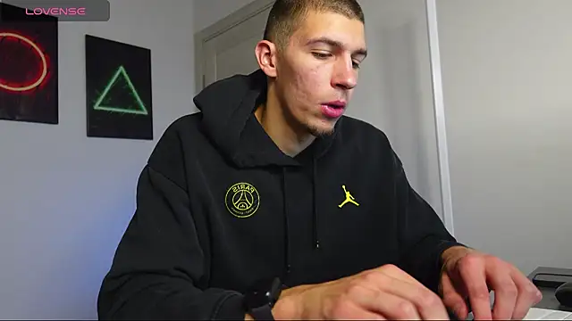 Snapshot of Ryan_Dozer chatting on October 9, 2025, 6:25 am Ryan Dozer online show from October 9, 2025, 6:25 am