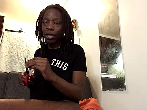 littyleesh1 online show from September 11, 2025, 2:00 am