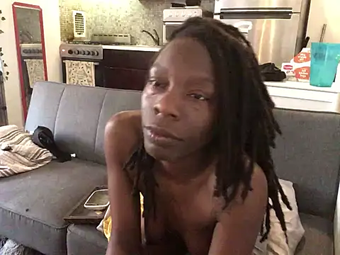 Snapshot of littyleesh1 chatting on July 17, 2026, 3:53 pm littyleesh1 online show from July 17, 2026, 3:53 pm