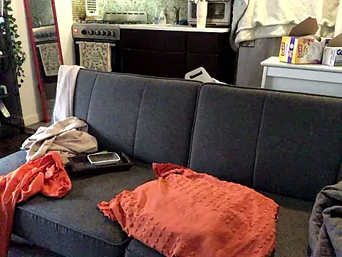 littyleesh1 online show from January 14, 2026, 6:55 pm