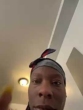 littyleesh1 online show from March 18, 2026, 3:57 pm